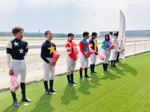 ヤングジョッキー２５名古屋黒ゆりａ.jpg
