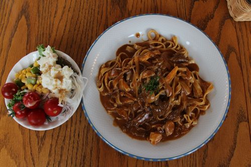 80114飯豊町農家レストランエルベのラグフェットチーネ500.jpg