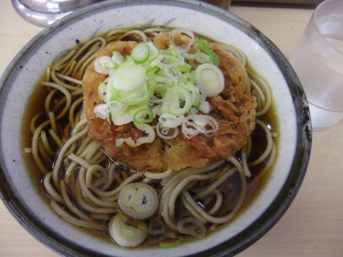 千住曙町・冨士三屋の天ぷらそば350円１