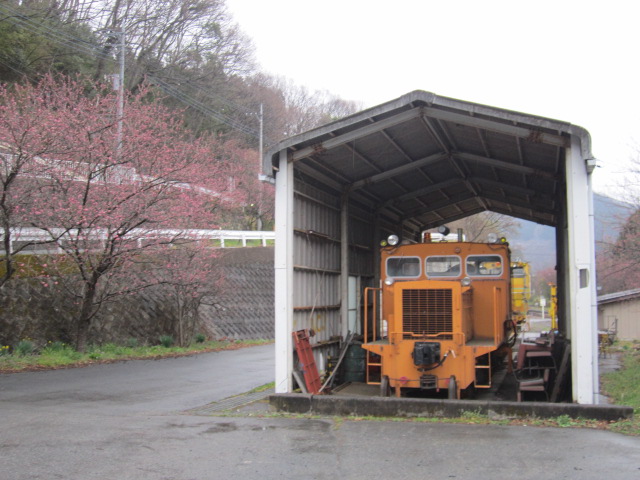 工事用車両