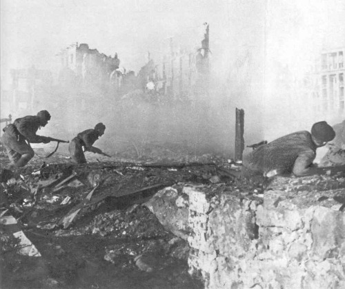 Russians-at-Stalingrad.jpg
