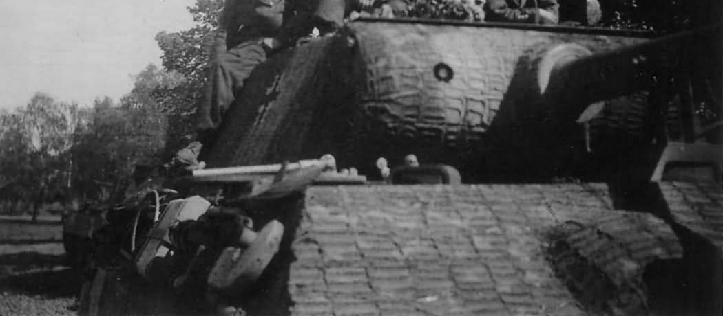 Panther_tank_zimmerit.jpg