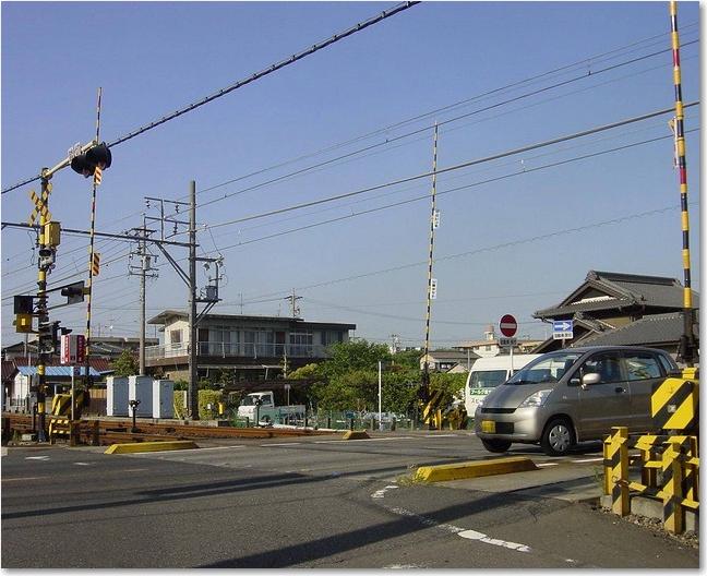 38踏切.JPG