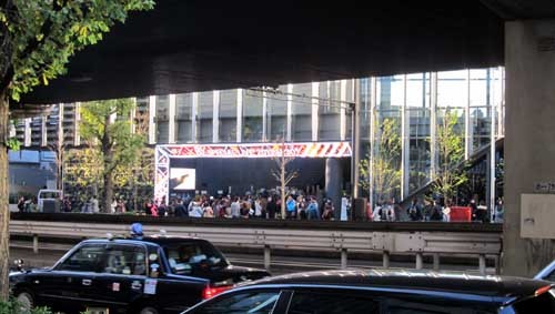 EXシアター L型サイネージ 1.JPG