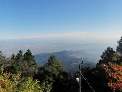 大山頂上の展望.JPG