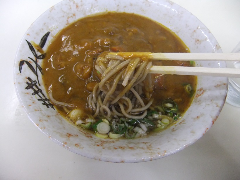 ういーん＠鶴見のカレーそば２20131101.JPG