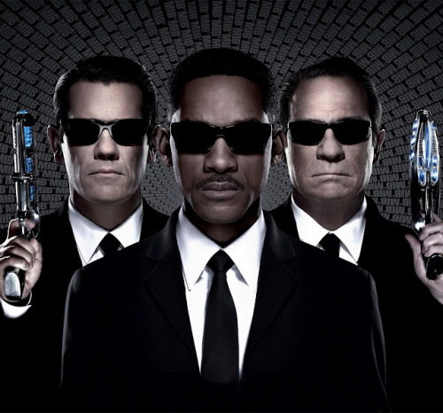 men-in-black-3-josh-brolin-will-smith-Tommy_Lee_Jones-Poster-3.jpg