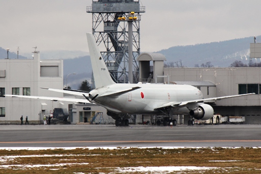 KC-767J_1.JPG