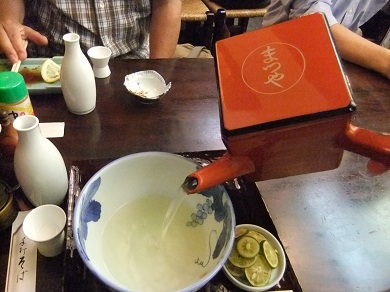 神田まつやのそば湯20120628.JPG