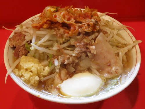 20140826_ ラーメン二郎 府中店_小ラーメンに温泉玉子とチーズweb.JPG