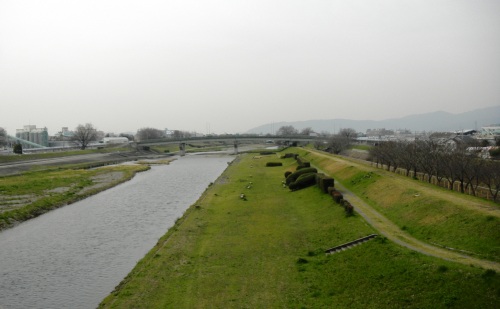 005鴨川・鳥羽大橋上から.JPG