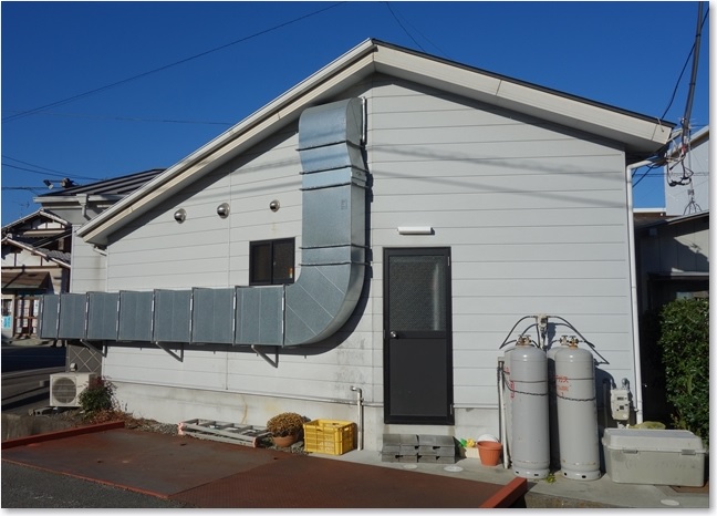 23何のダクト？