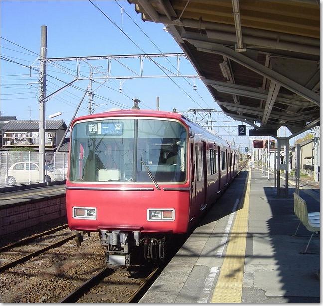 01森上駅去ってゆく一宮行.JPG