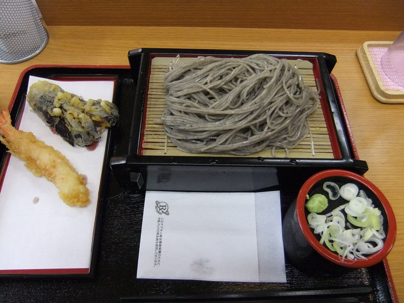 高田屋新霞が関ビル店のもりそば＋海老天＋茄子天20120831.JPG