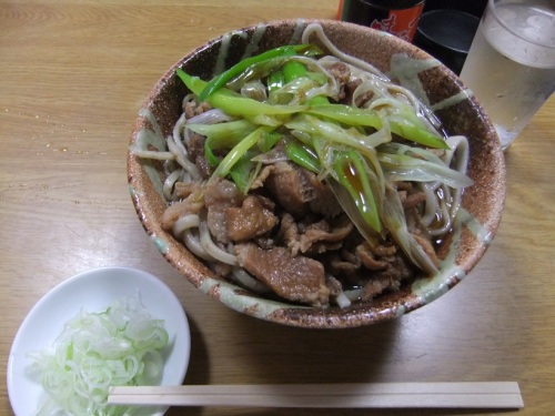 梅田４丁目・角萬の冷や肉１