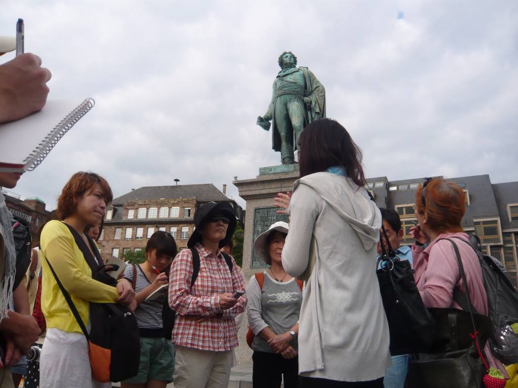 ストラスブール在住の翻訳家・吉崎佳代子にストラスブールを案内してもらう。