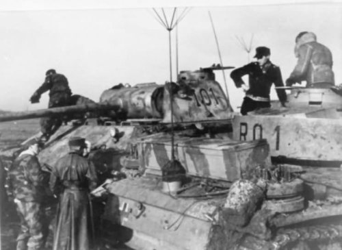 Befehlspanzer_Panther_I01.jpg