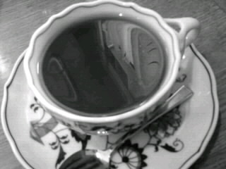 模様入りティーカップ