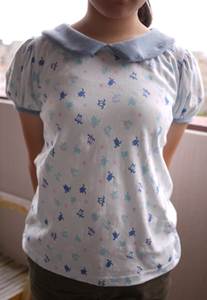 ガールズTシャツ　ホヌ柄.JPG