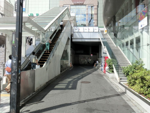 新宿 駅東 南口 自転車 駐輪場