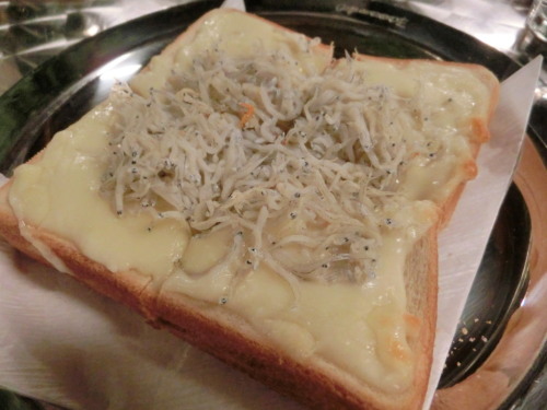 ＣＡＦＥ　ＤＥ　ＲＯＰＥ　ＧＩＮＺＡ　しらすチーズトースト.jpg