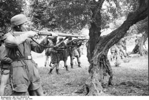 Bundesarchiv_Bild_101I-166-0525-39.jpg