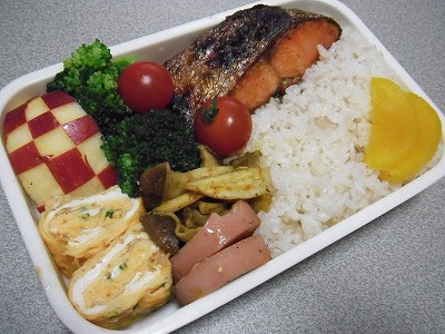 鮭弁当.jpg