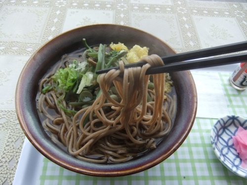 愛亭＠JR村山駅の山菜そば２20120906.JPG