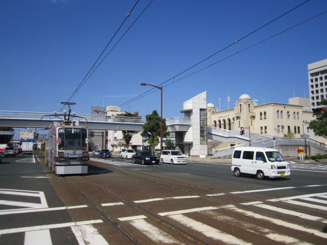 豊橋市公会堂と780形