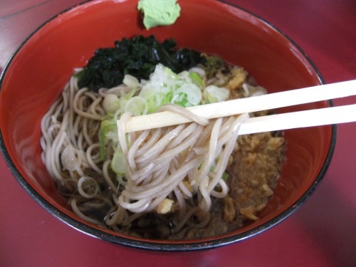 笠置そば北赤羽店の冷したぬきそば２