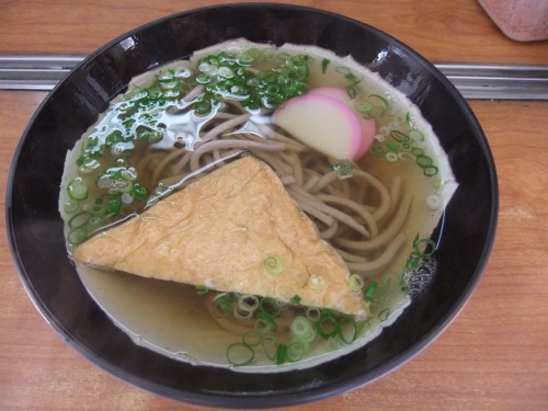 大歩危峡まんなかの祖谷そば１