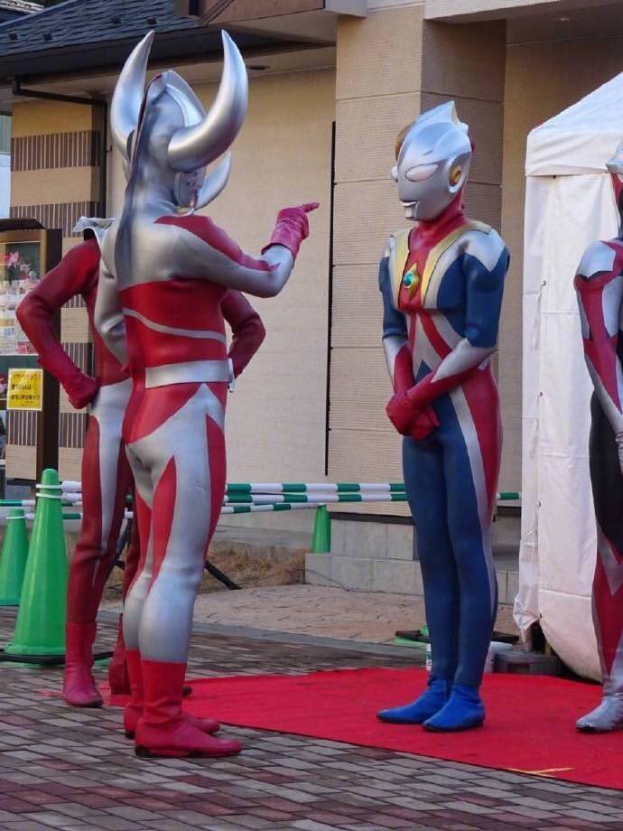 ultraman1.jpg