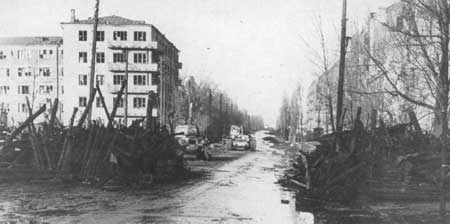 kharkov-3-05-knocked-out-soviet-tanks.jpg