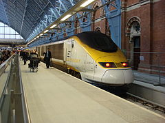 Eurostar_at_St_Pancras_railway_station.jpg