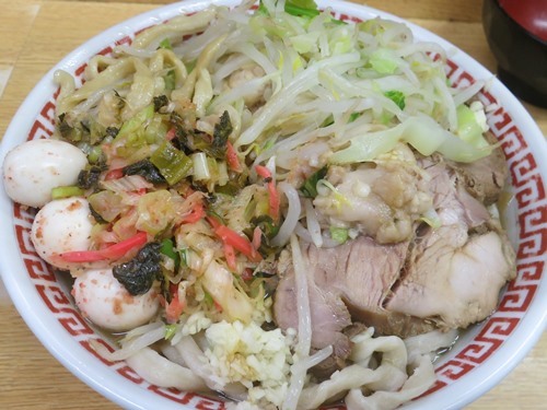 20151020_ラーメン二郎環七新代田店_博多辛～ず、うずら明太子投入1.JPG