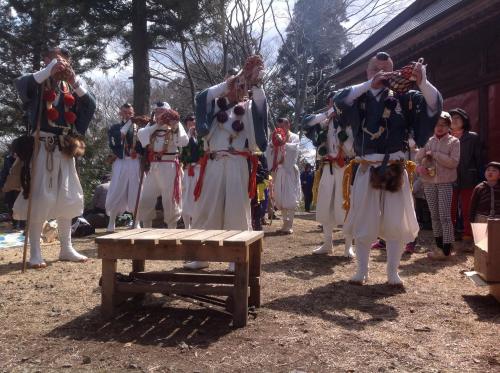 法螺貝を吹く 山伏.jpg