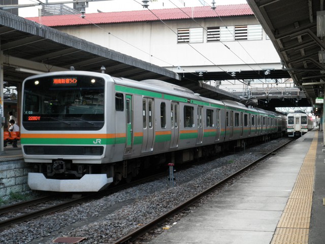 E231系近郊形 高崎線・107系100番台 信越本線1.jpg