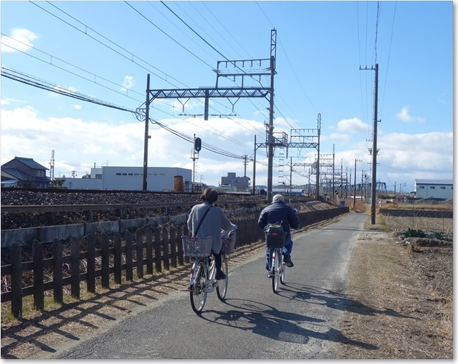 15ご夫婦（？）で自転車