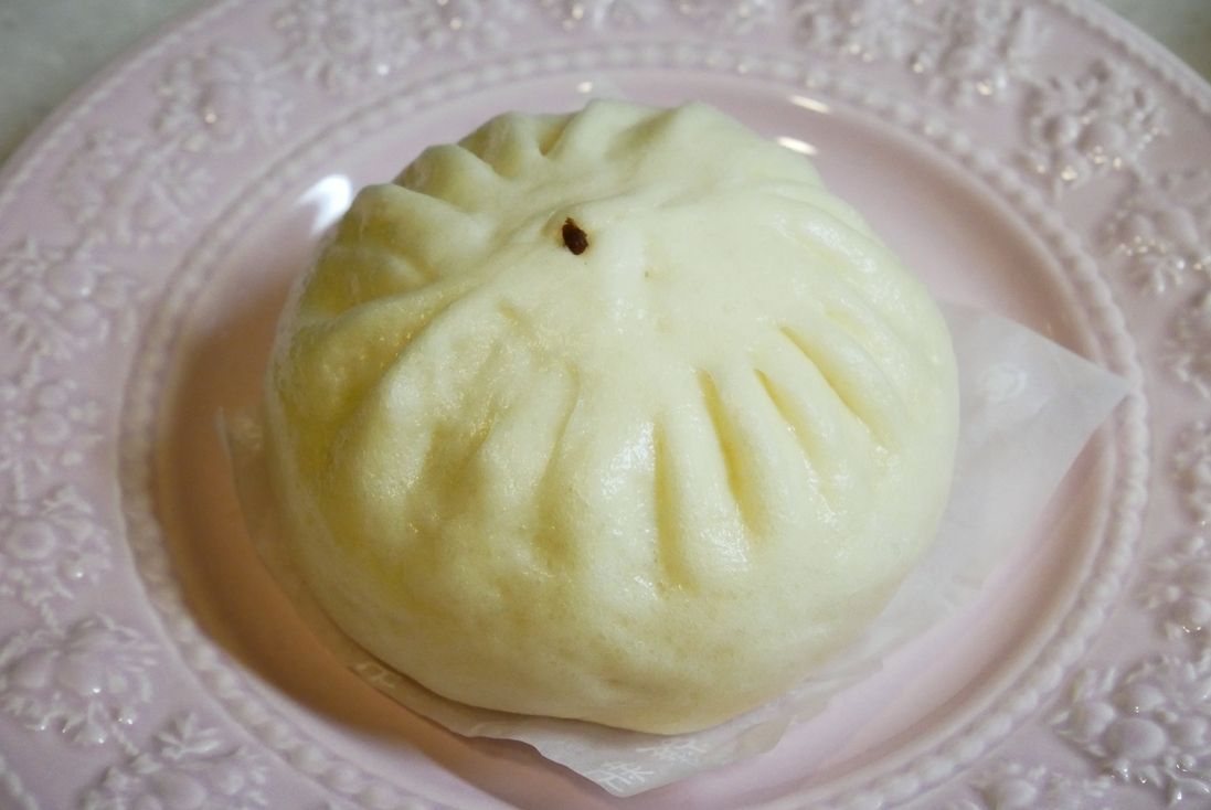 維新號　キノコ松坂牛肉まん.JPG