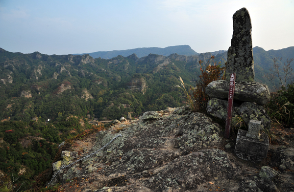 DSC_7386山頂１.jpg