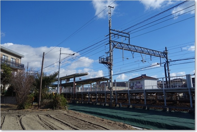 08左に近鉄長島駅