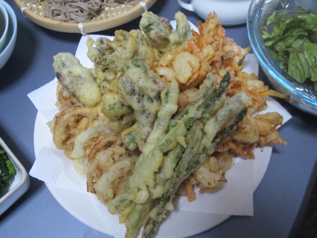 20130412 タラノメ (2).JPG