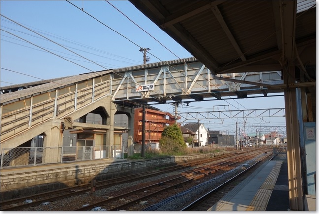 144ふり向いて跨線橋