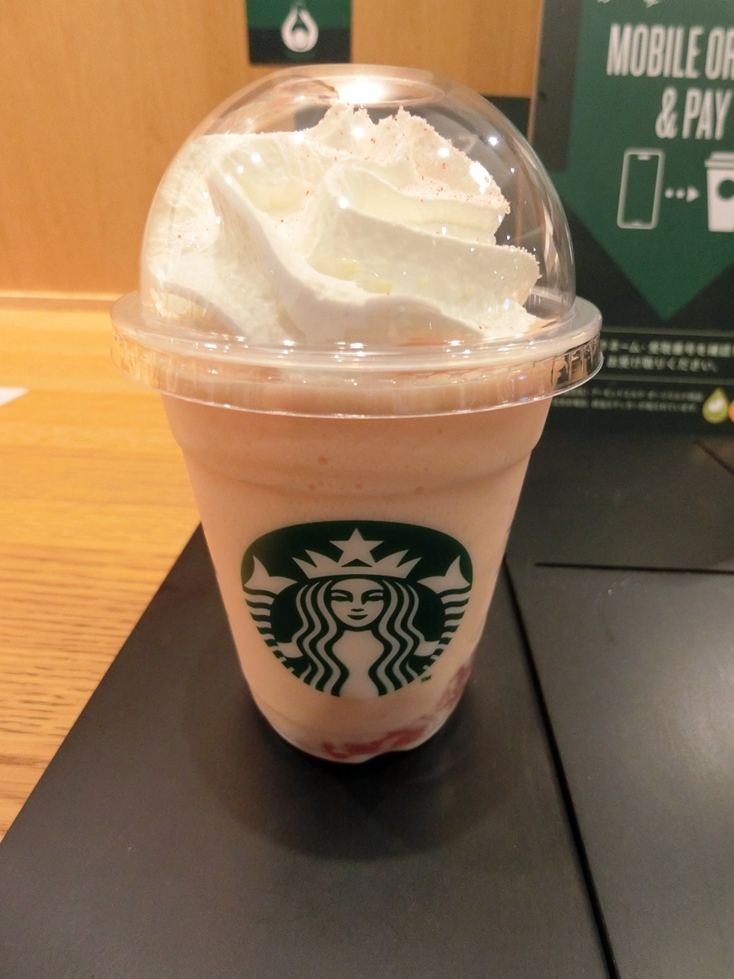 ＳＴＡＲＢＡＣＫＳ　ＣＯＦＦＥＥ　白桃と桜わらびもちフラペチーノ.JPG