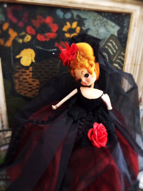 ポーズ人形（黒ドレス）.JPG