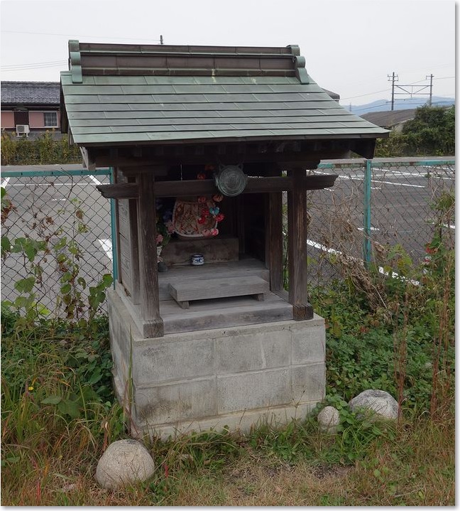 18こんな祠が
