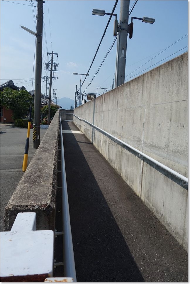 04長いスロープ