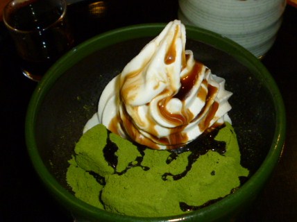 抹茶わらび餅ソフト