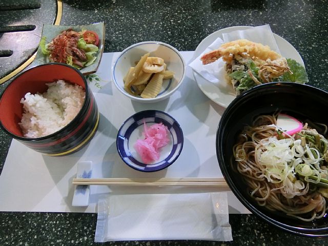 ランチ.jpg