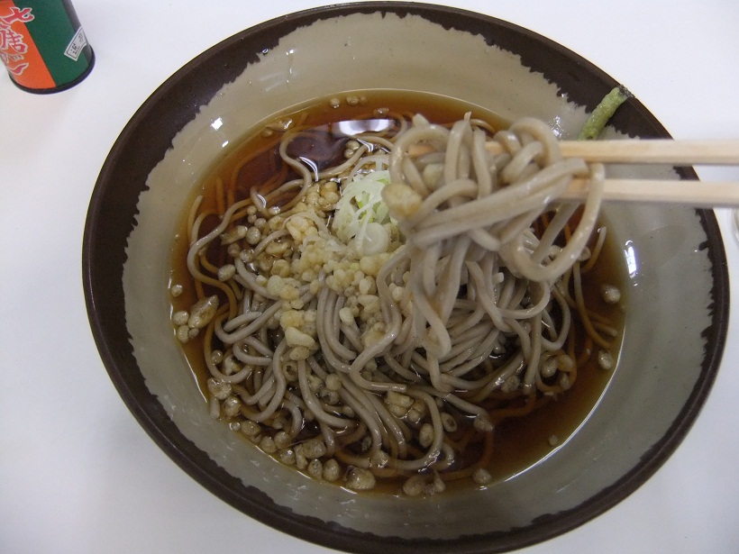 青砥そばの冷したぬきそば２20120803